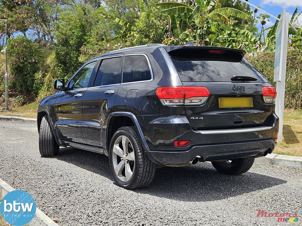 2015' Jeep Grand Cherokee 4x4 photo #3
