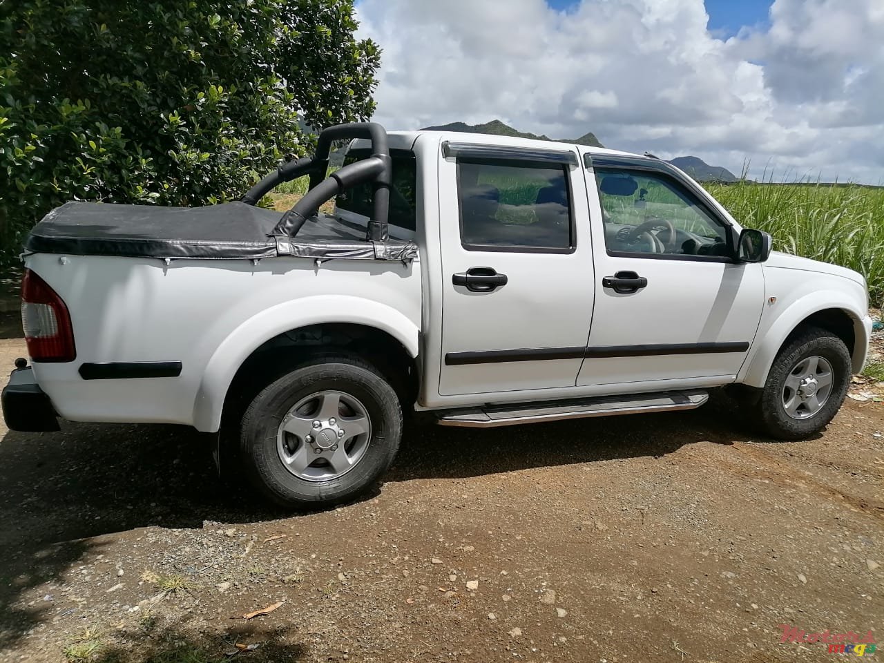 2005' Isuzu KB Series None photo #1