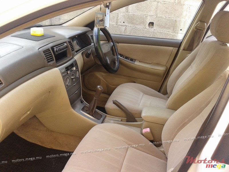 2005' Toyota NZE121 photo #6