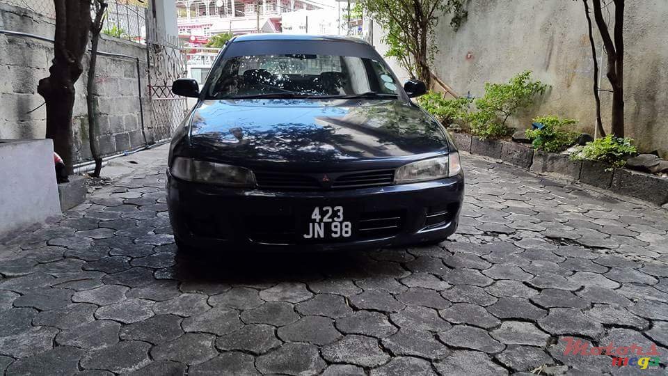 1998' Mitsubishi Lancer photo #1