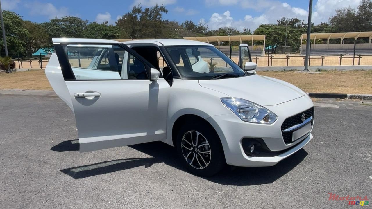 2024' Suzuki Swift photo #6
