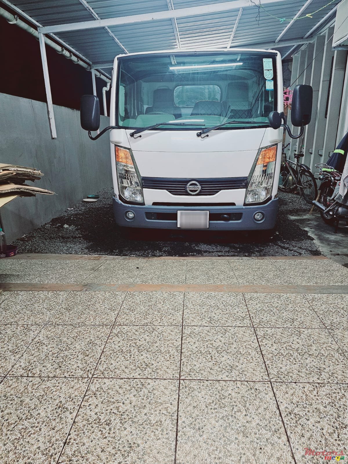 2010' Nissan Atlas photo #2