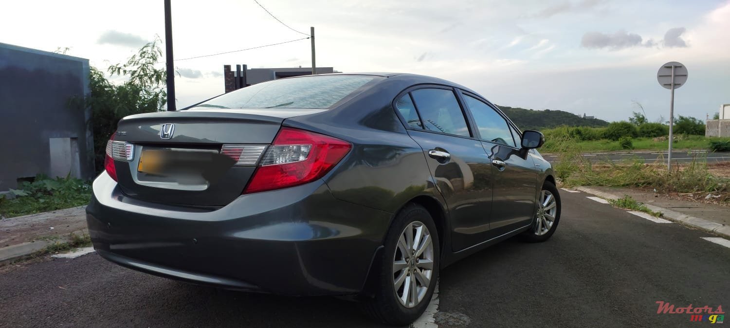 2013' Honda Civic Sedan photo #4