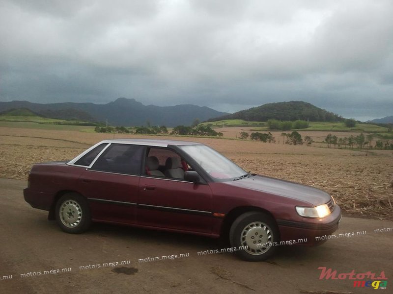 1997' Subaru Legacy Sedan photo #1