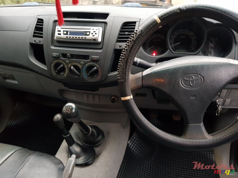 2005' Toyota Hilux 4*4 3.0 photo #5