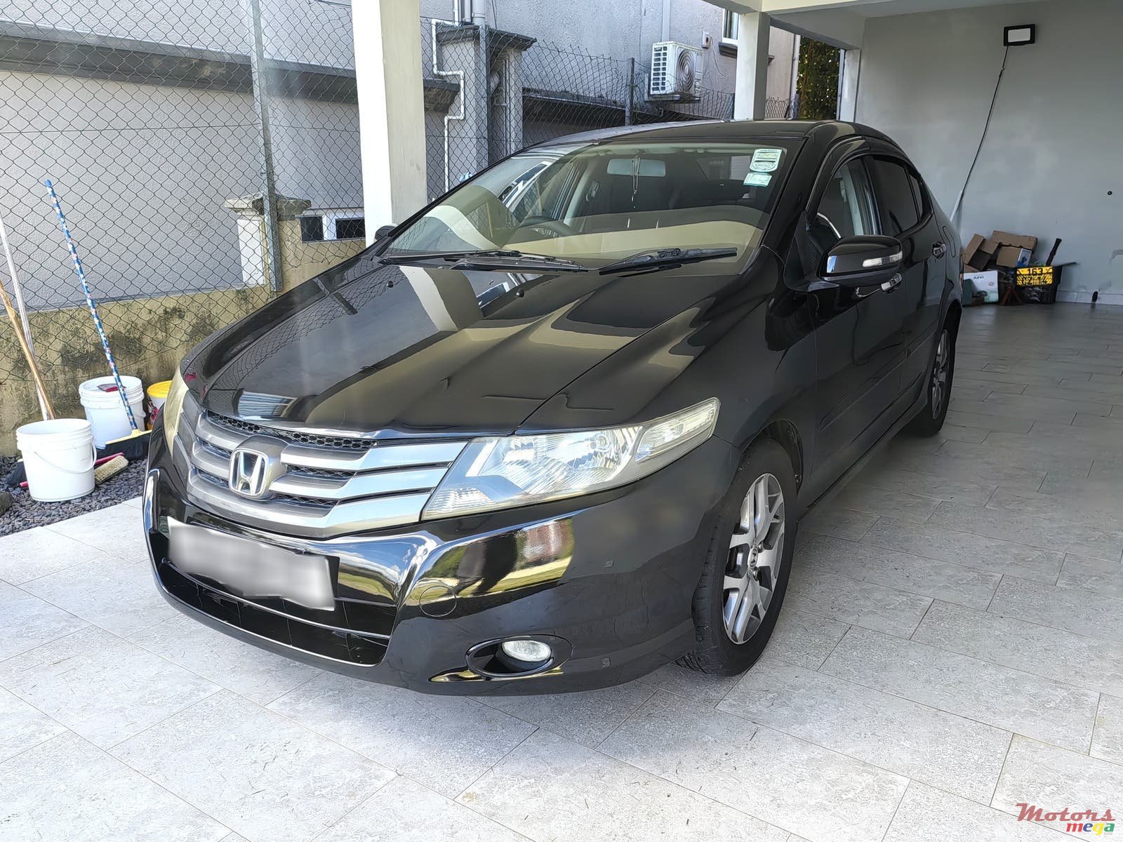2010' Honda City photo #2