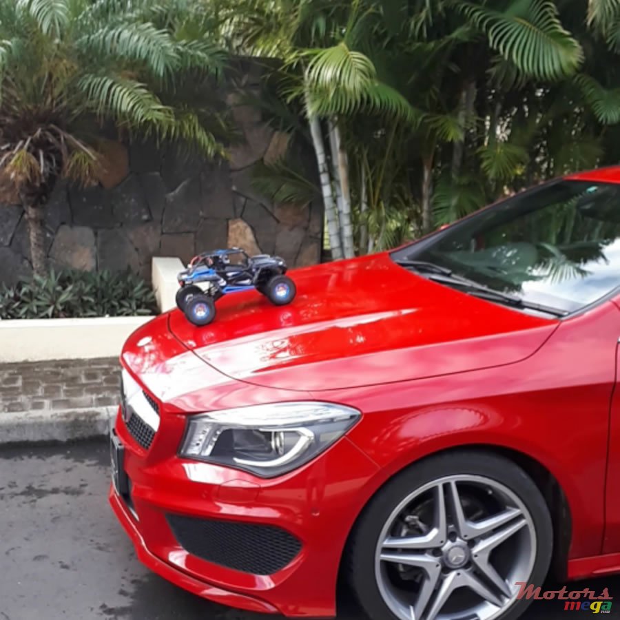 2013' Mercedes-Benz CLA 180 AMG SPORT photo #3