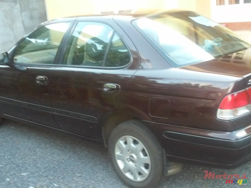 1999' Nissan Sunny photo #2