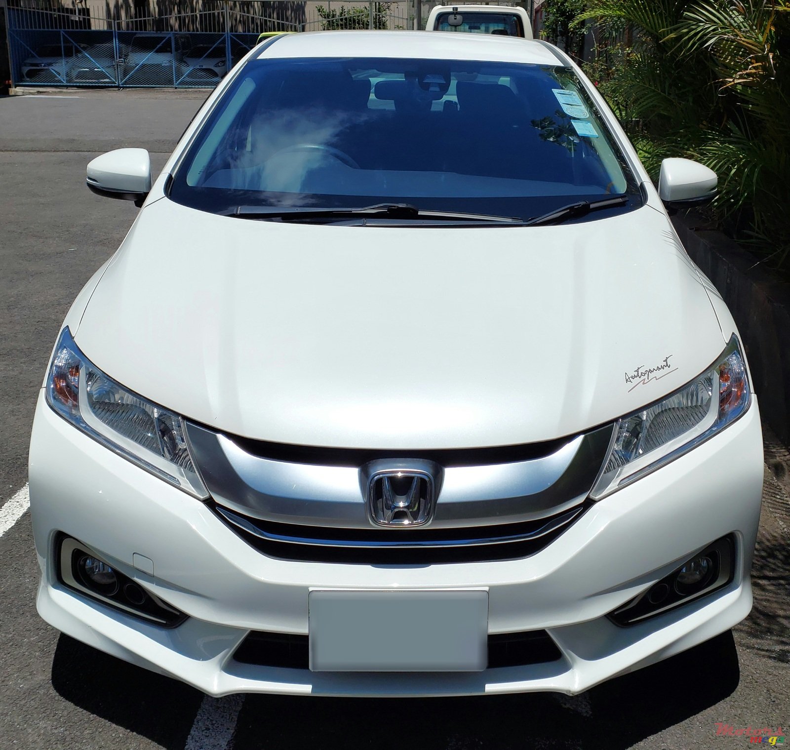 2015' Honda Grace Hybrid photo #1