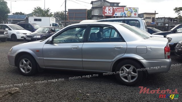 2002' Mazda 323 photo #7