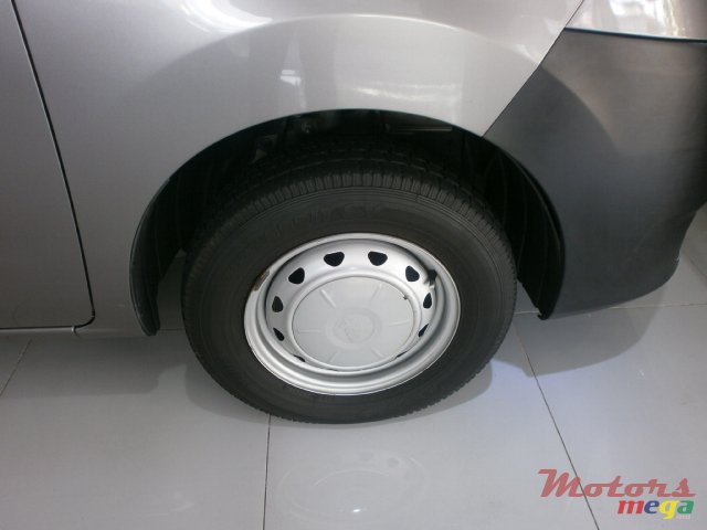 2011' Nissan Vanette cargo NV 200 photo #7