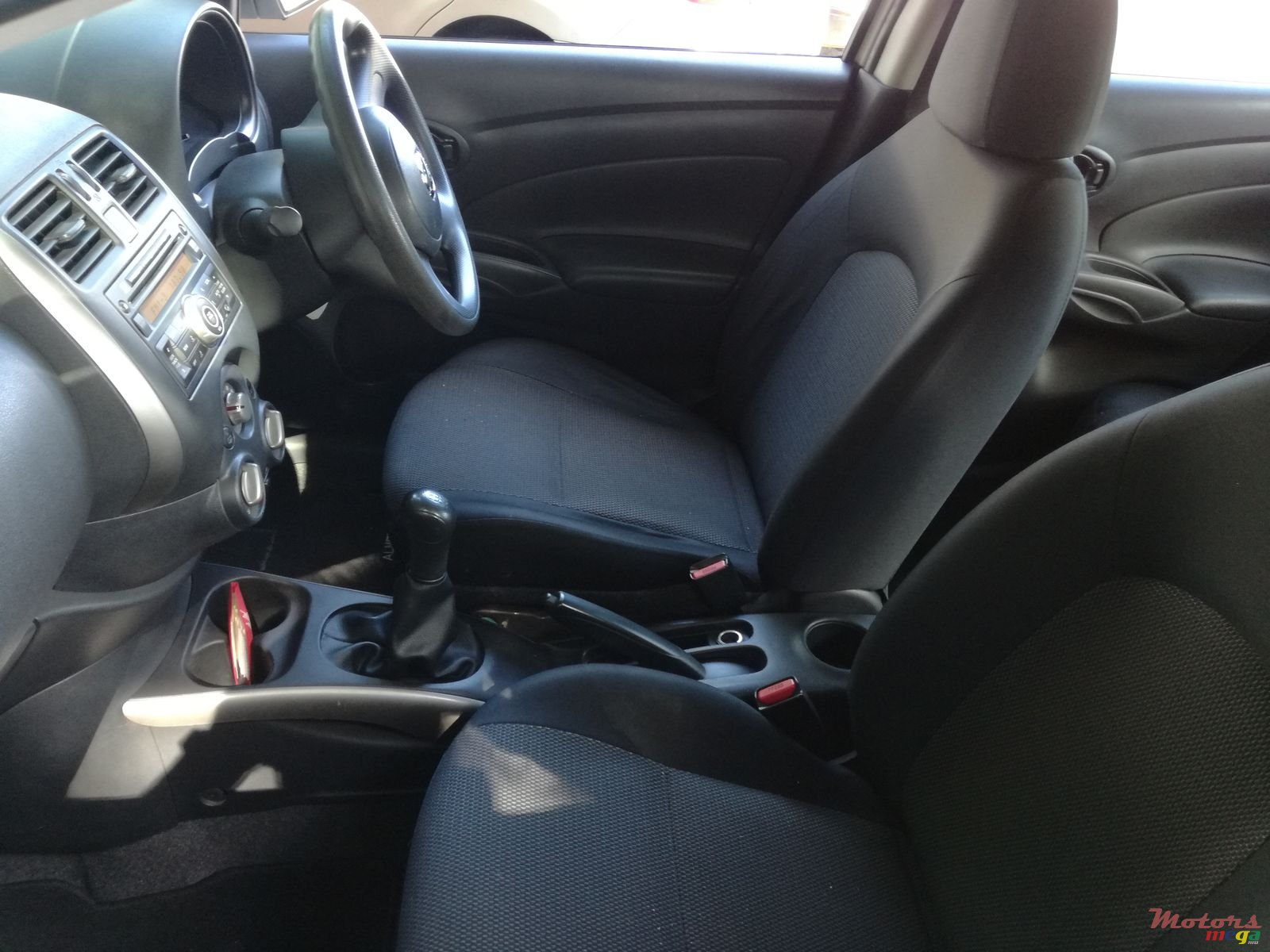 2013' Nissan Almera photo #2