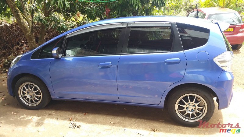 2011' Honda Fit photo #2