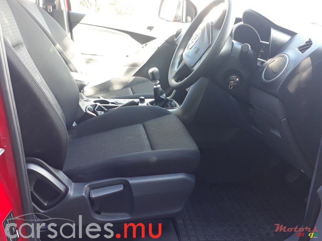 2018' Mazda BT-50 photo #5