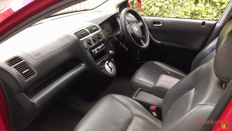 2002' Honda Civic h/back photo #4