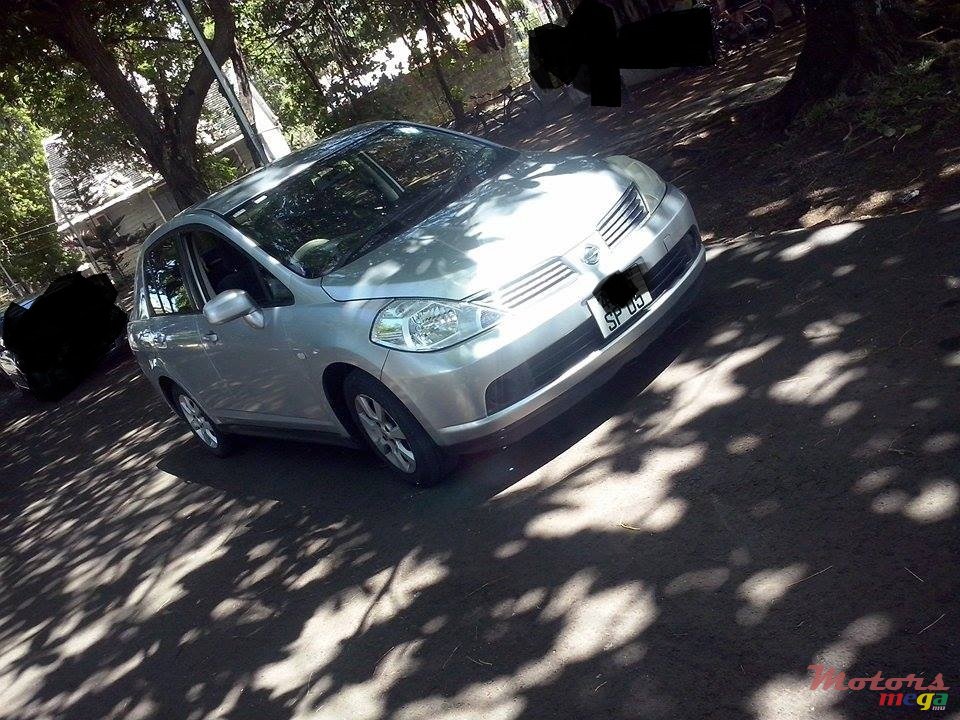 2005' Nissan Tiida jant cosmic photo #1