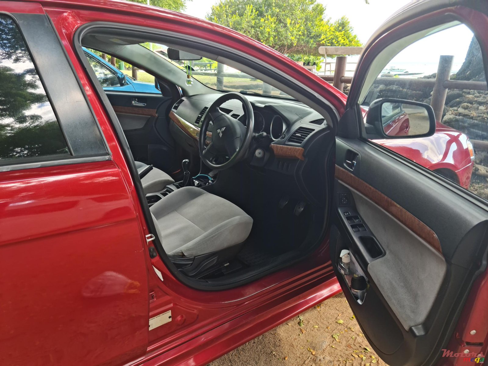 2008' Mitsubishi Lancer X photo #3