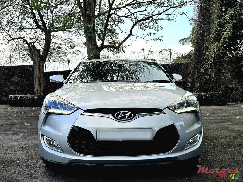 2015' Hyundai Veloster photo #1