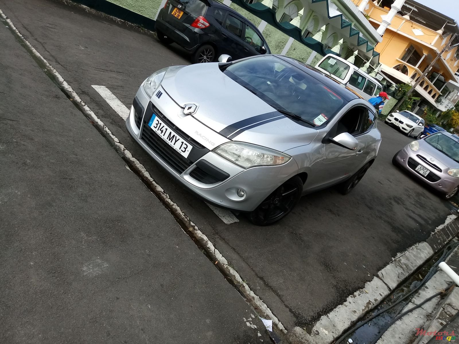 2013' Renault Megane Dorigine photo #4
