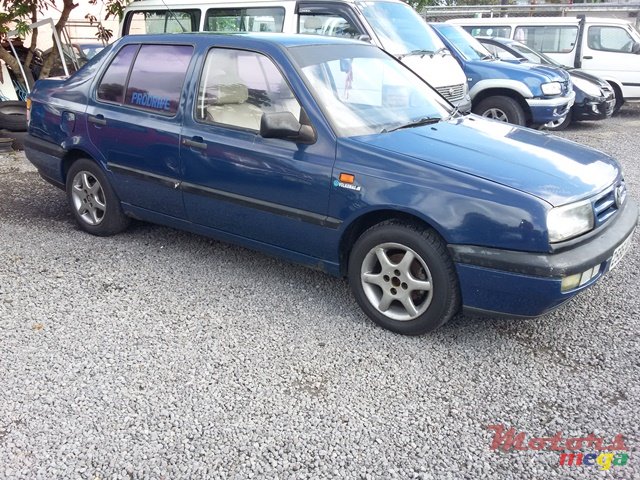 1994' Volkswagen Vento photo #1