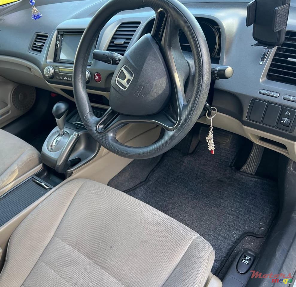 2011' Honda Civic photo #5