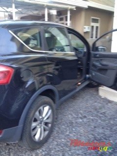 2012' Ford Kuga photo #2