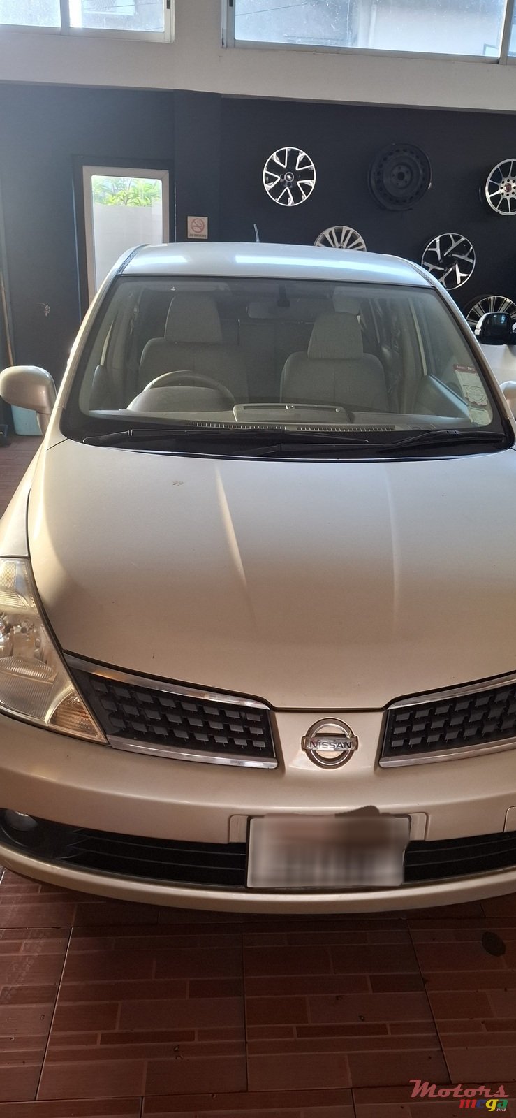 2006' Nissan Tiida photo #1