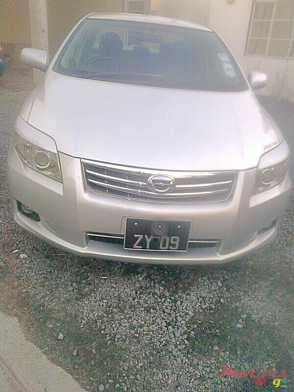 2009' Toyota Axio X photo #1