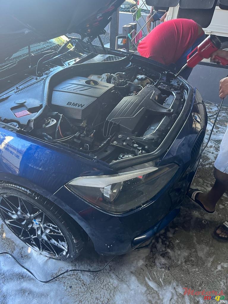 2012' BMW 1 Series photo #2