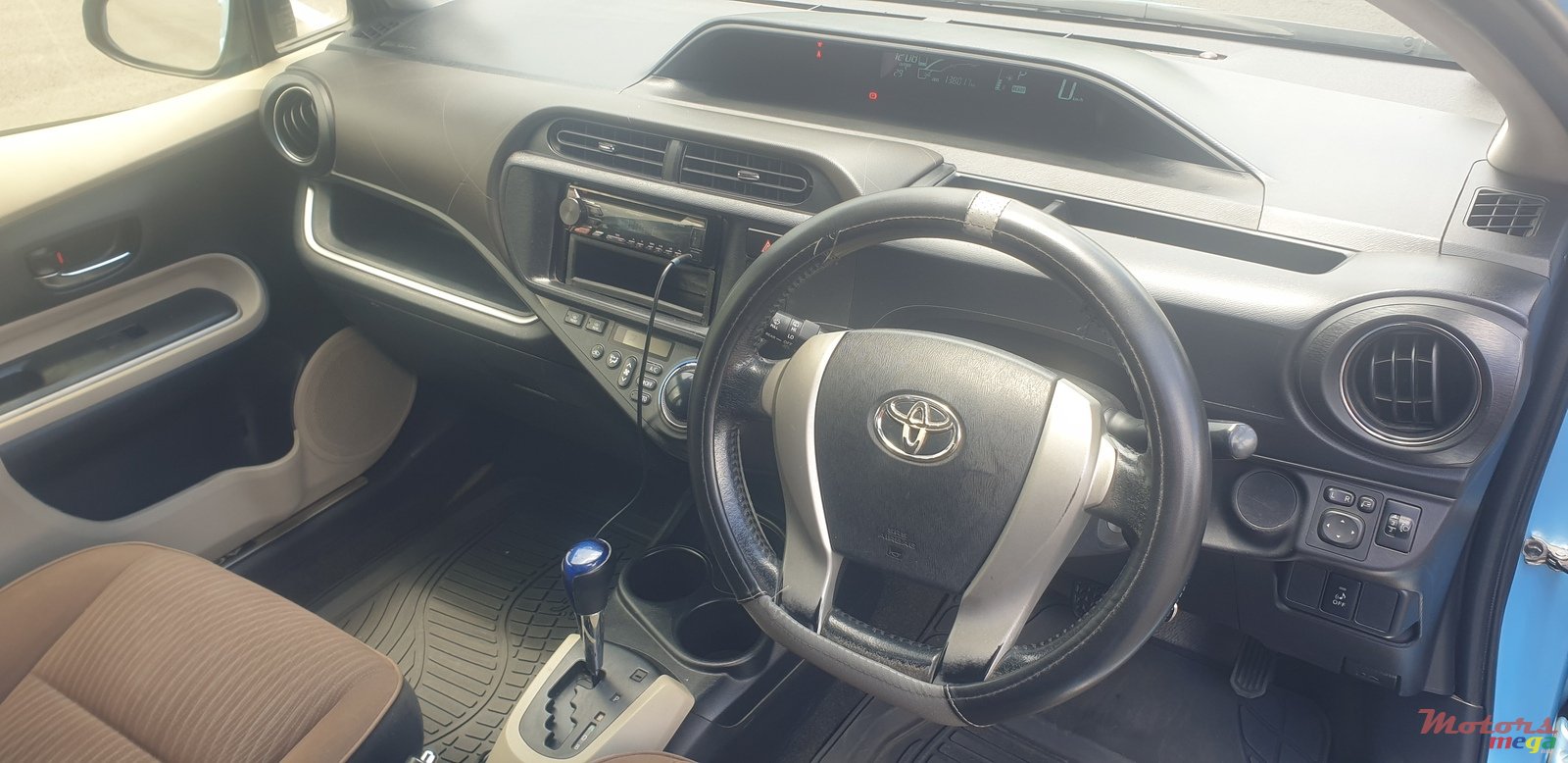 2014' Toyota Aqua photo #6