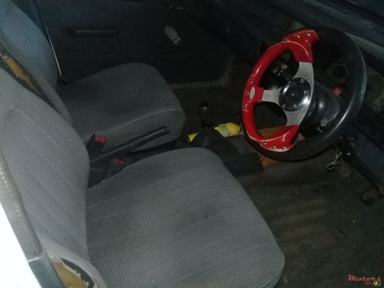 1992' Suzuki Esteem photo #2