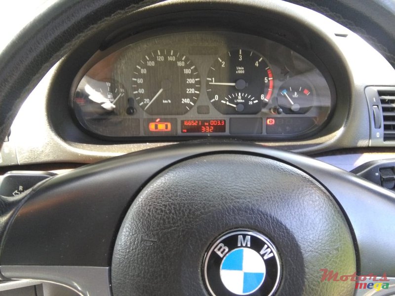 2000' BMW 320 photo #5