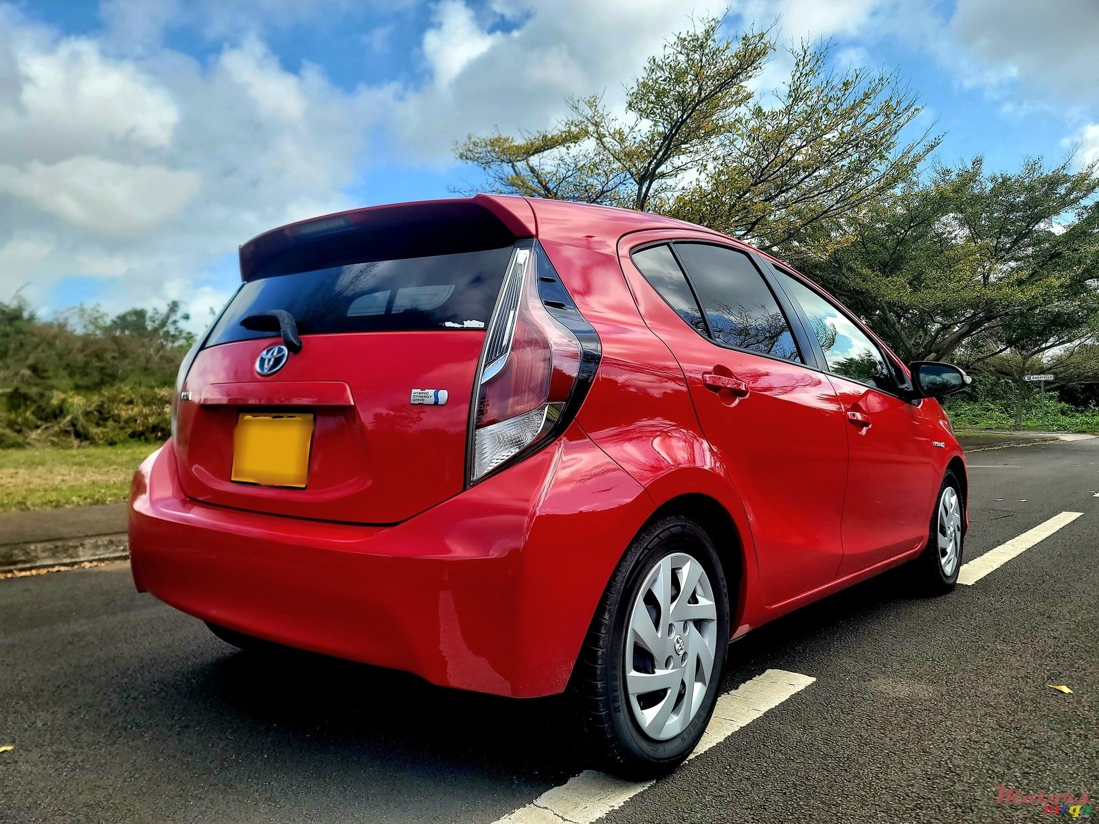 2015' Toyota Aqua photo #4