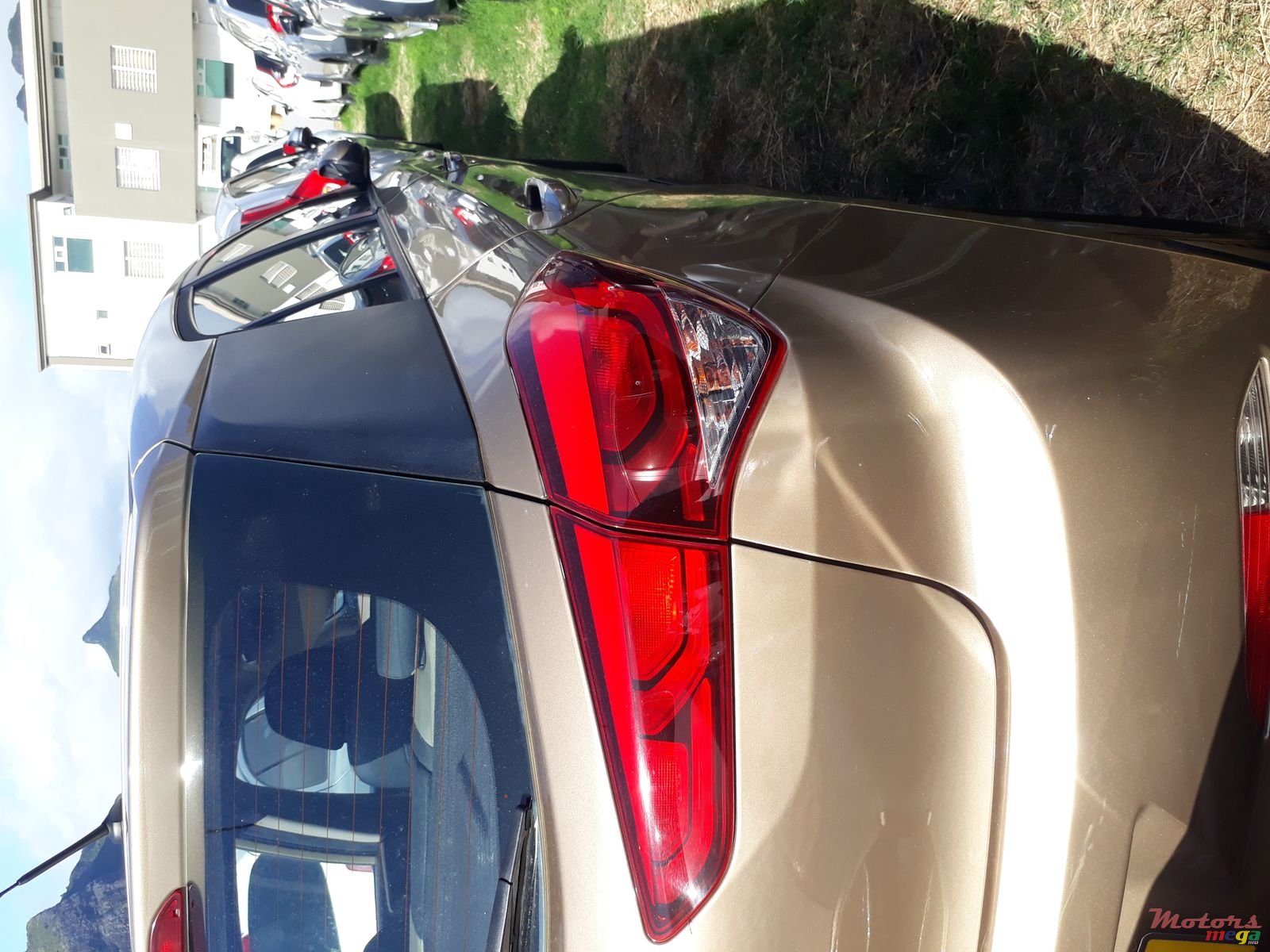 2015' Hyundai i20 photo #3