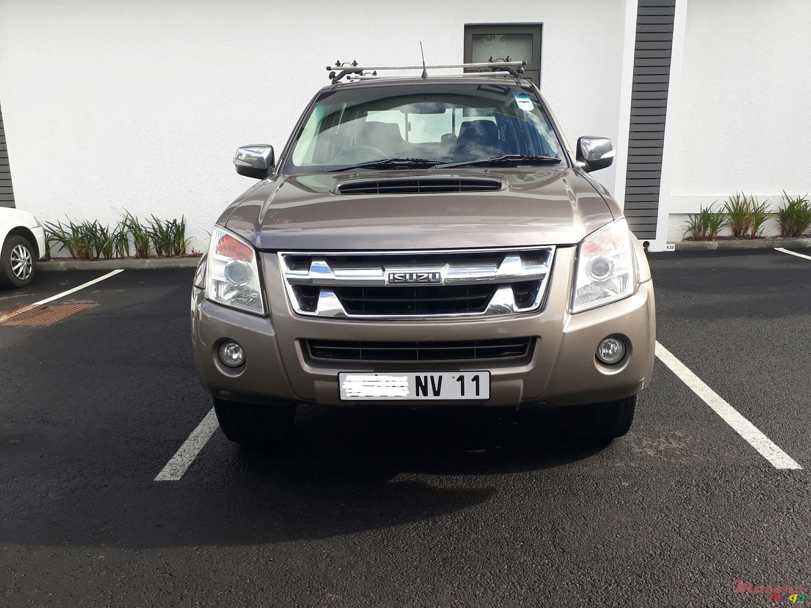 2011' Isuzu KB Series photo #4