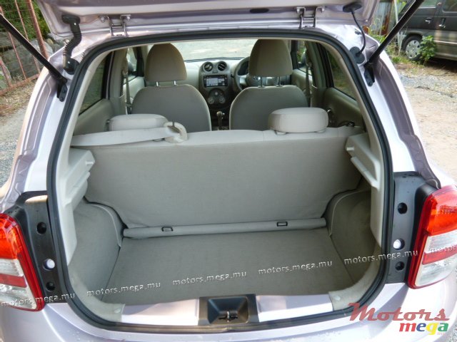 2011' Nissan photo #3