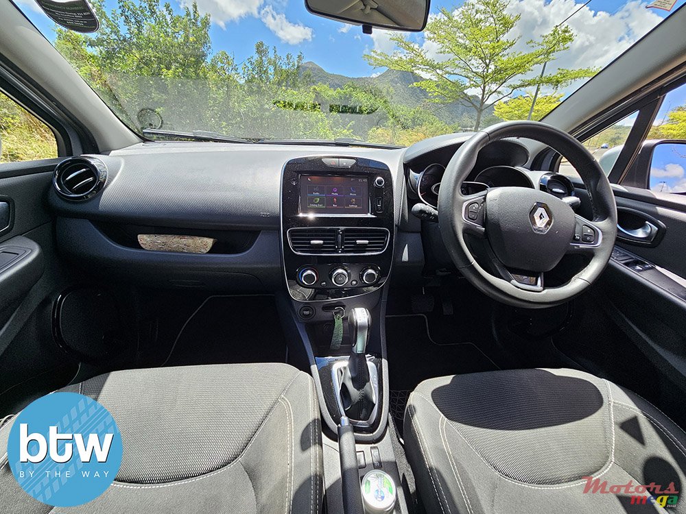 2018' Renault Clio photo #7