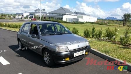 1995' Renault photo #1