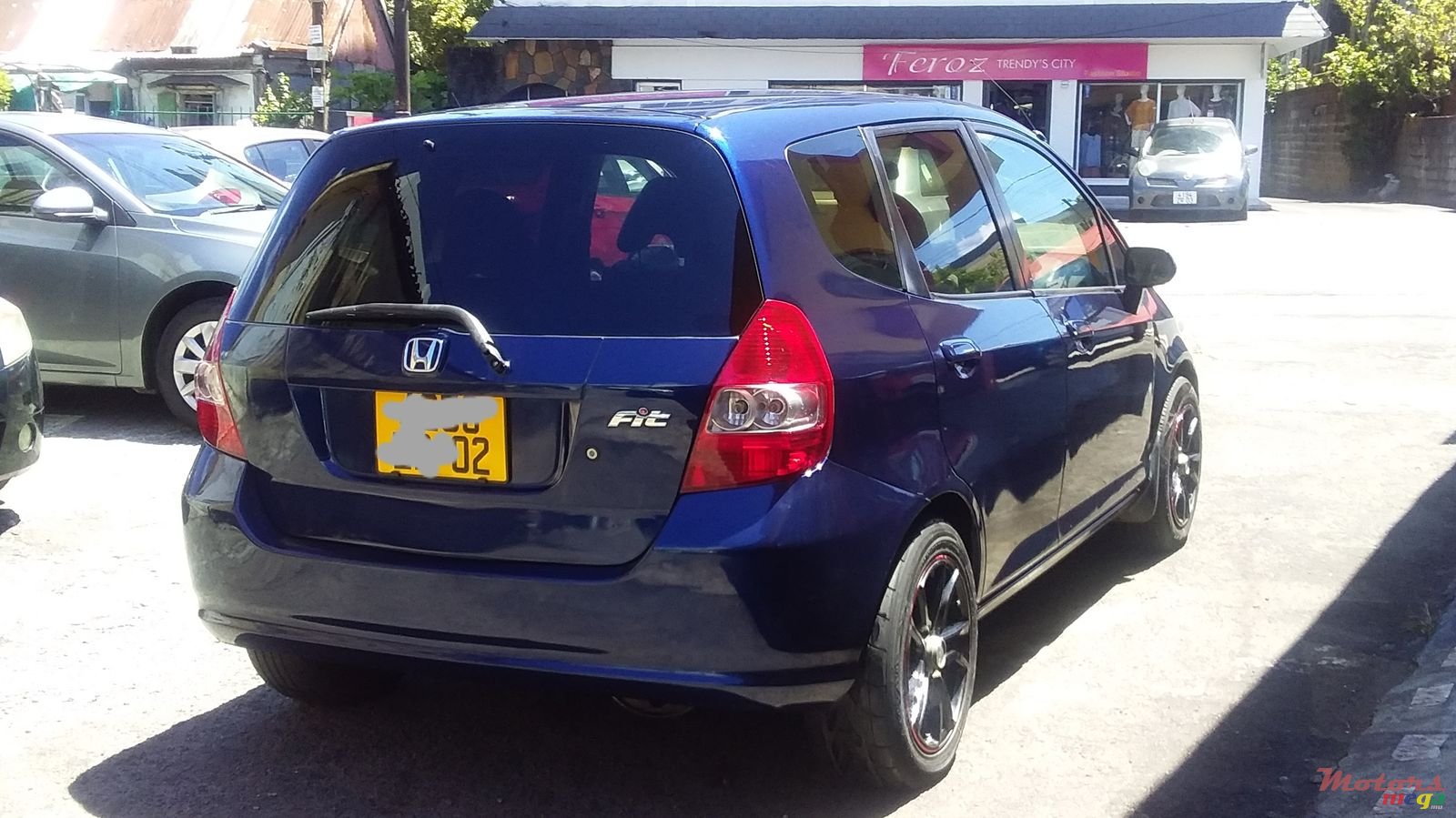 2002' Honda Fit photo #5