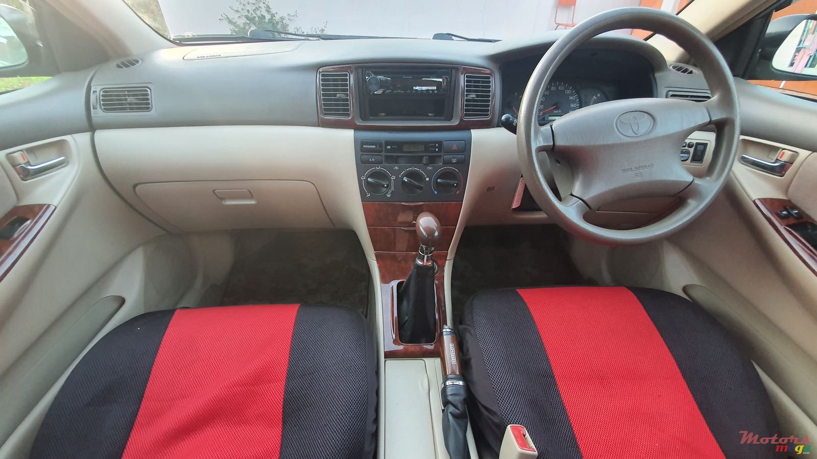 2002' Toyota Corolla photo #7