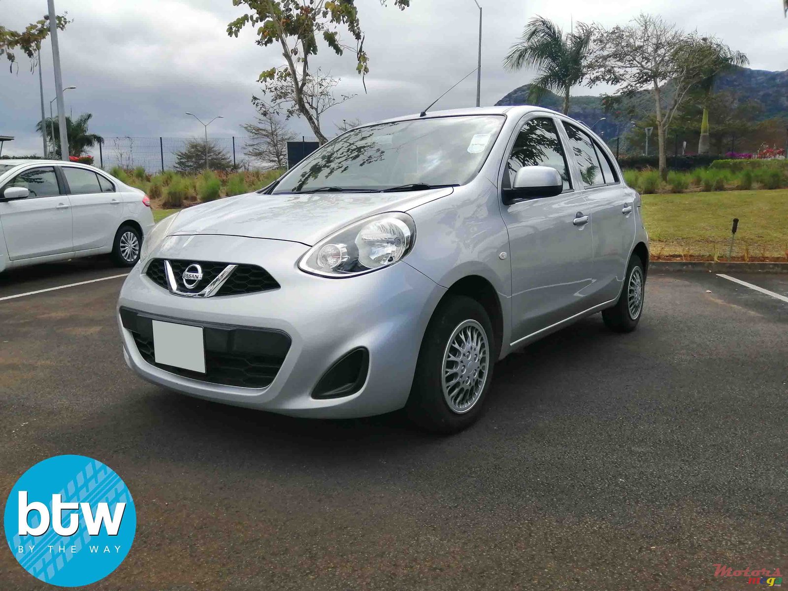 2014' Nissan March photo #2