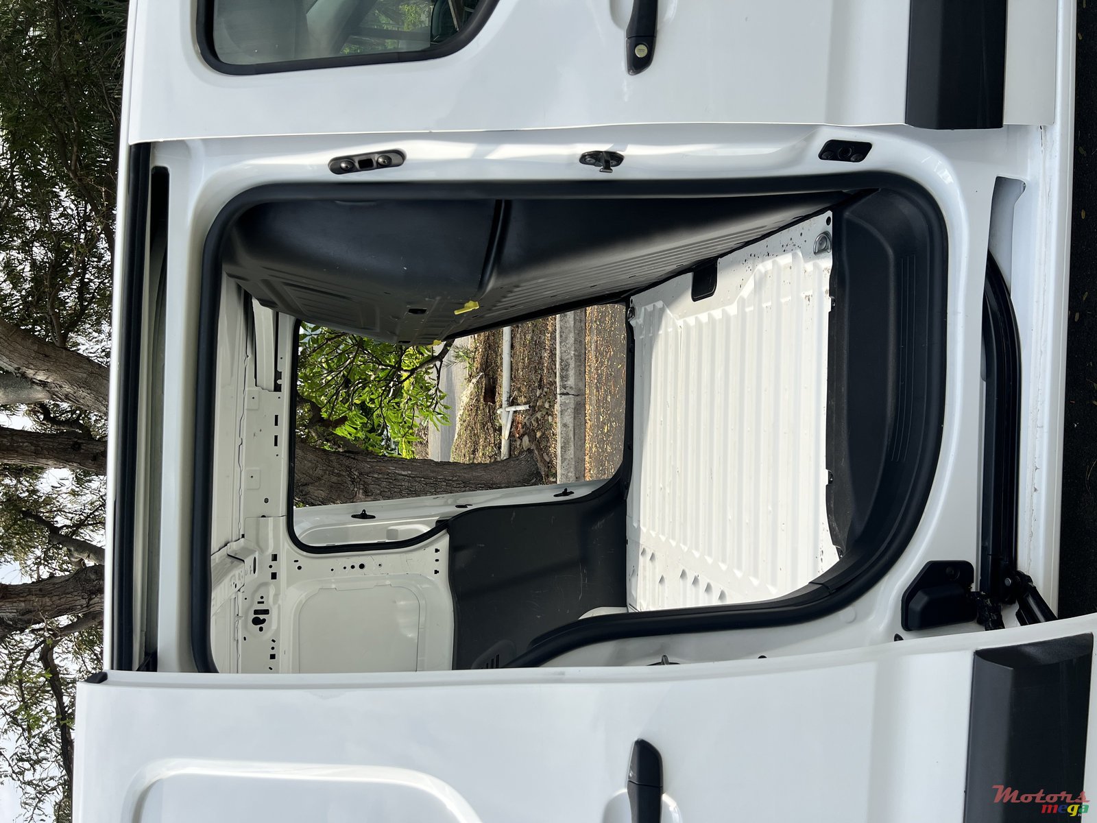 2021' Peugeot Partner photo #6