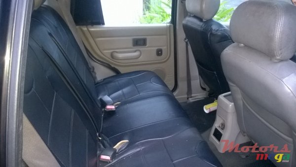 2000' Land Rover Freelander photo #2