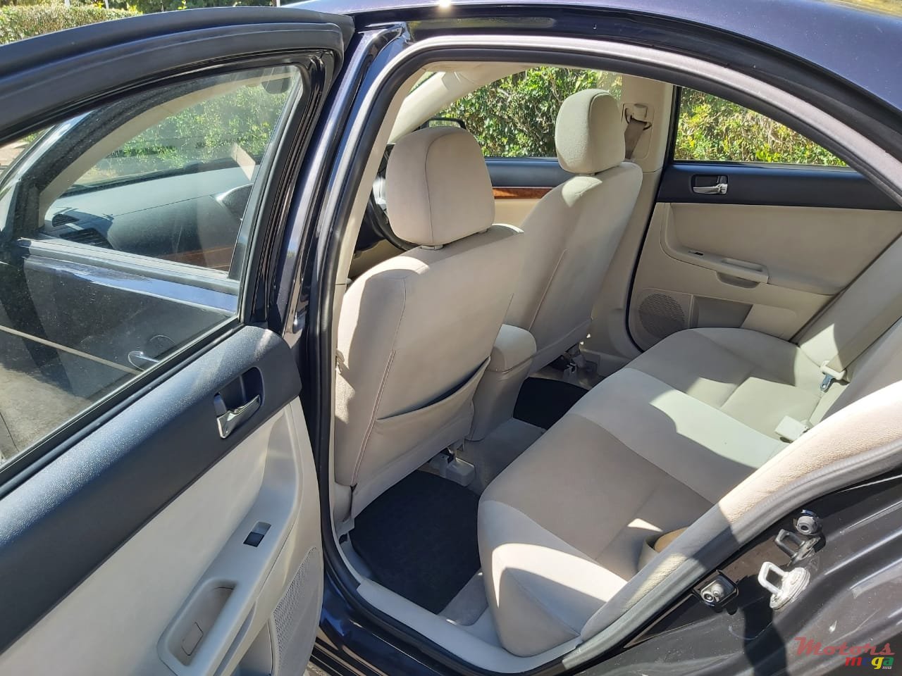 2008' Mitsubishi Lancer photo #5