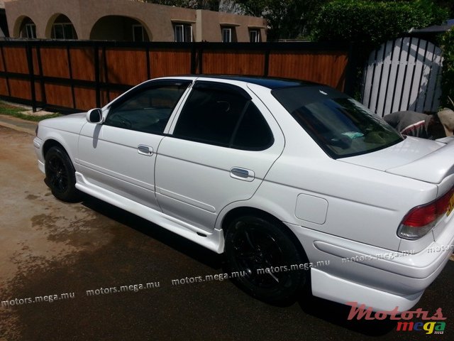 2000' Nissan B 15 photo #1