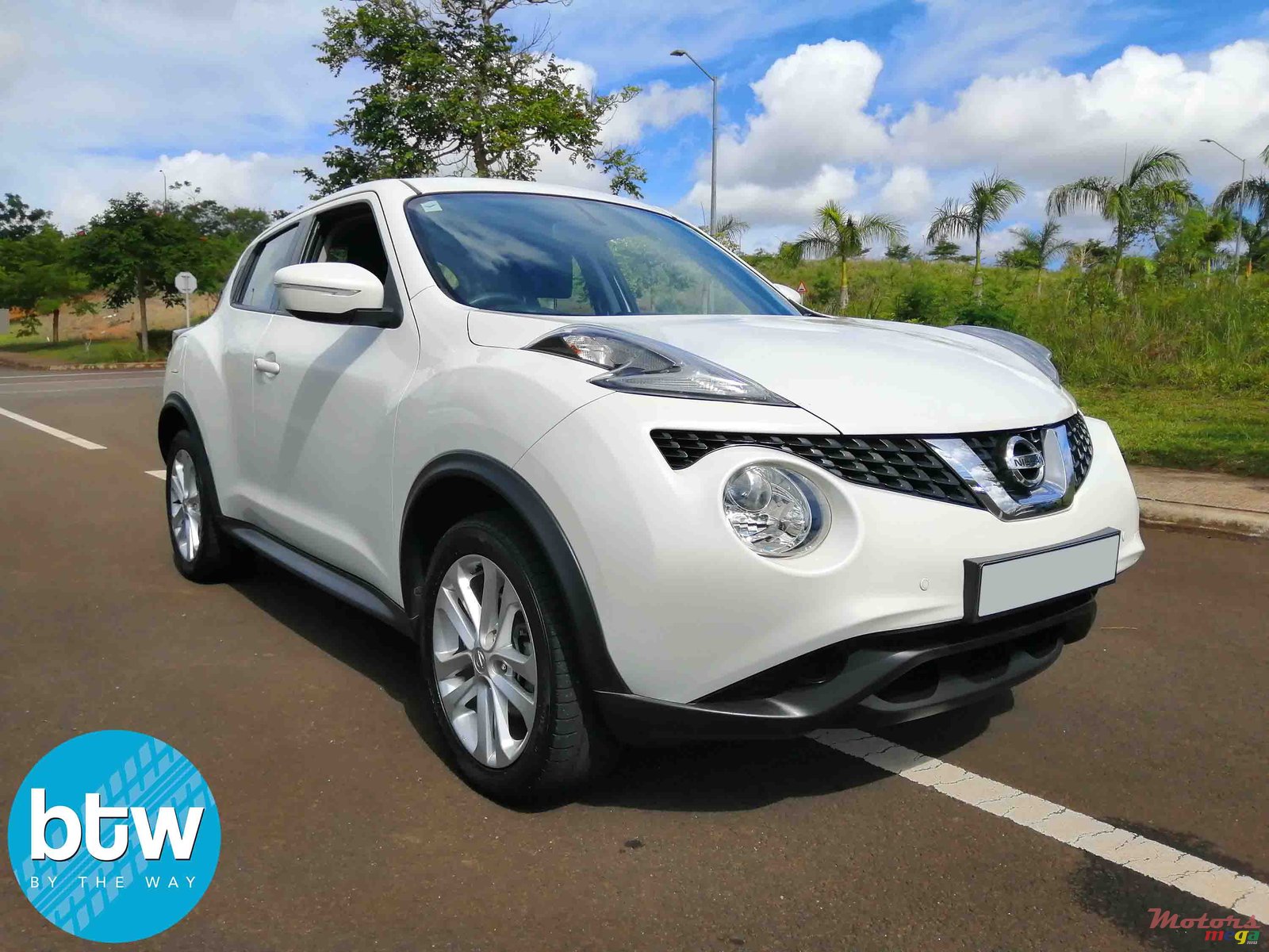 2015' Nissan Juke photo #1