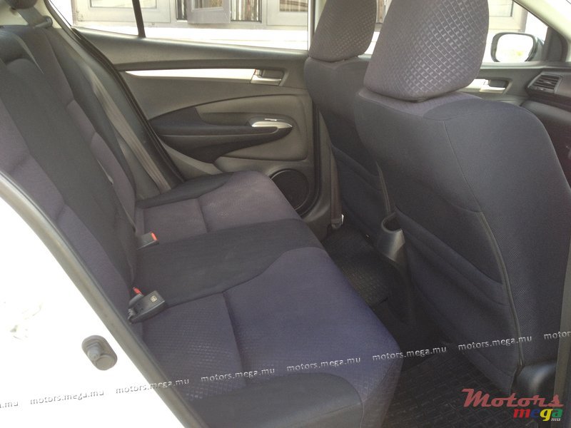 2012' Honda City photo #7