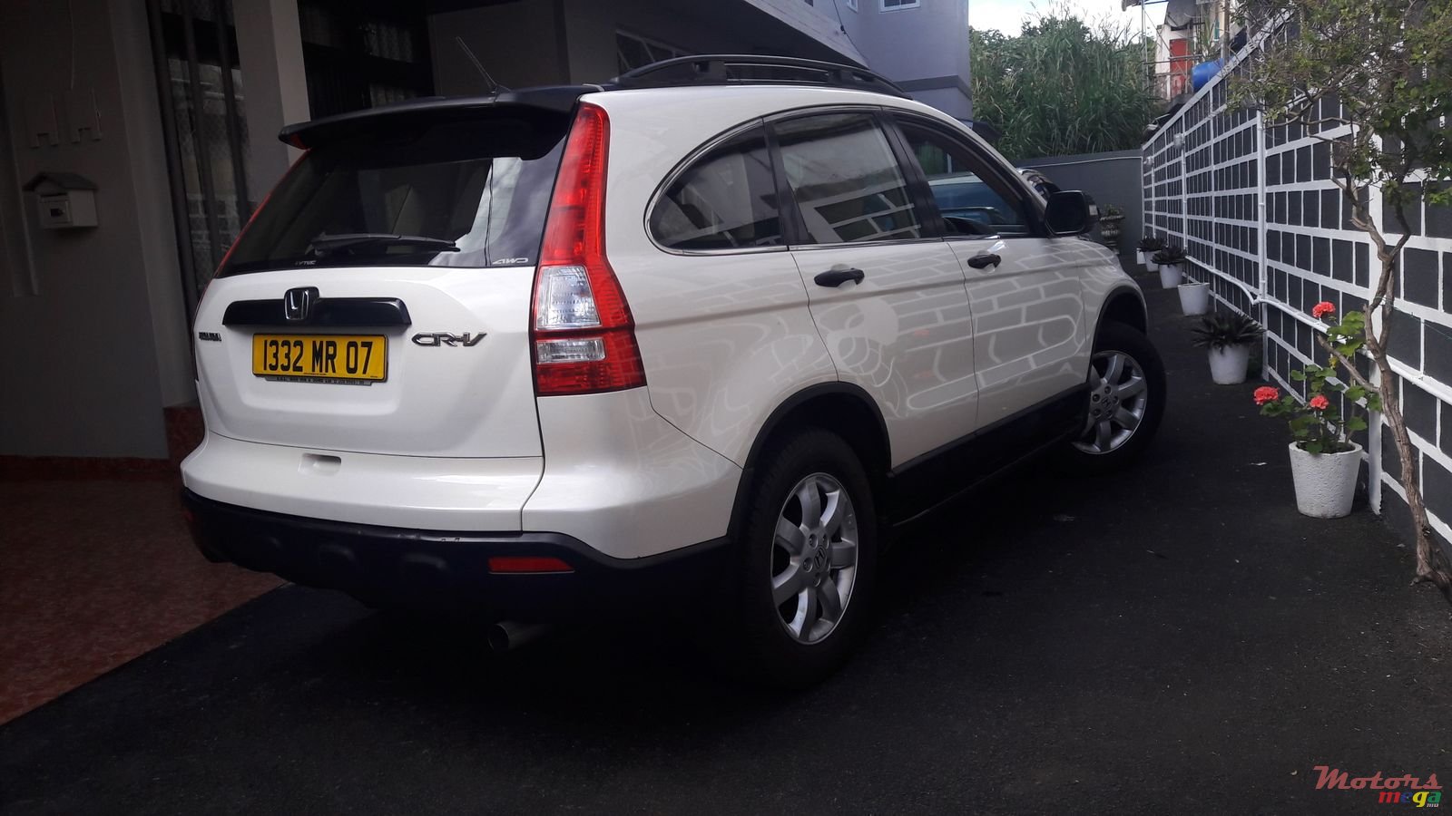 2007' Honda CR-V photo #1