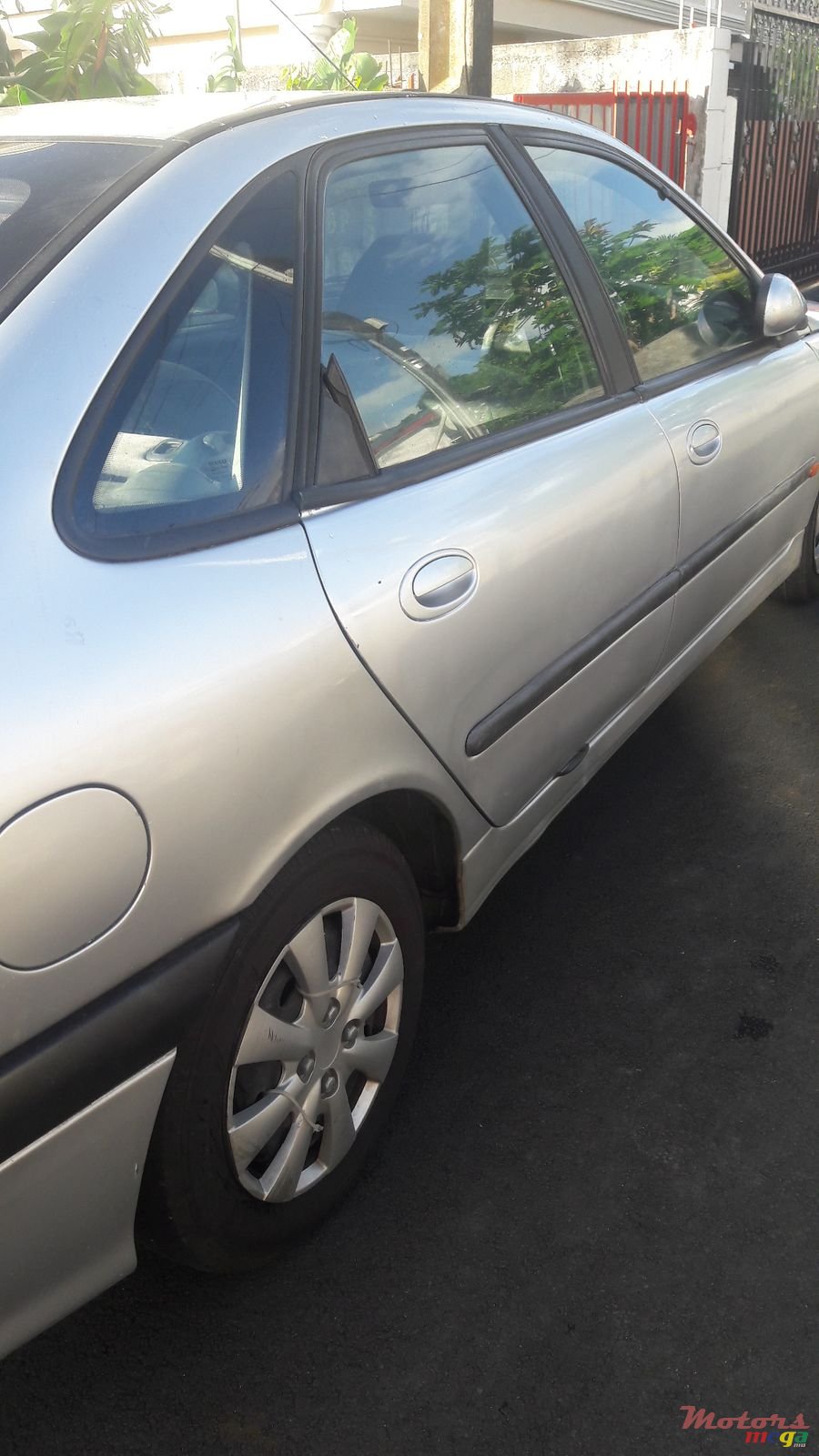 1997' Renault Laguna photo #4