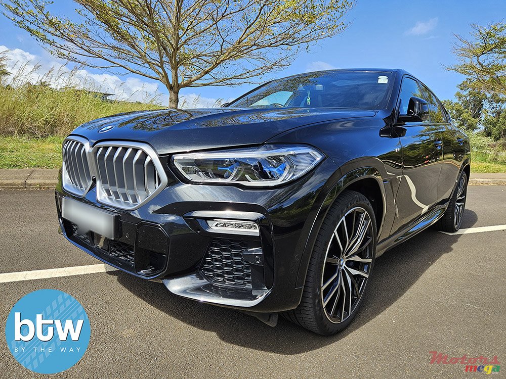 2021' BMW X6 XDRIVE 40D photo #2